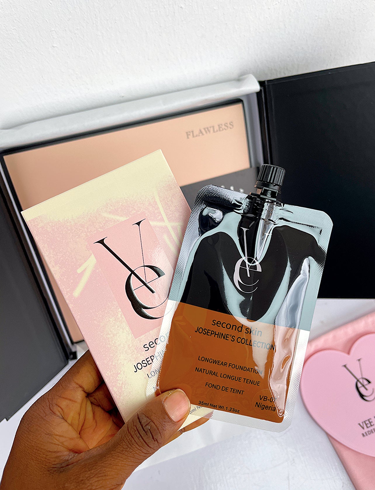 Vee Beauty 9in1 Anniversary Powder Palette