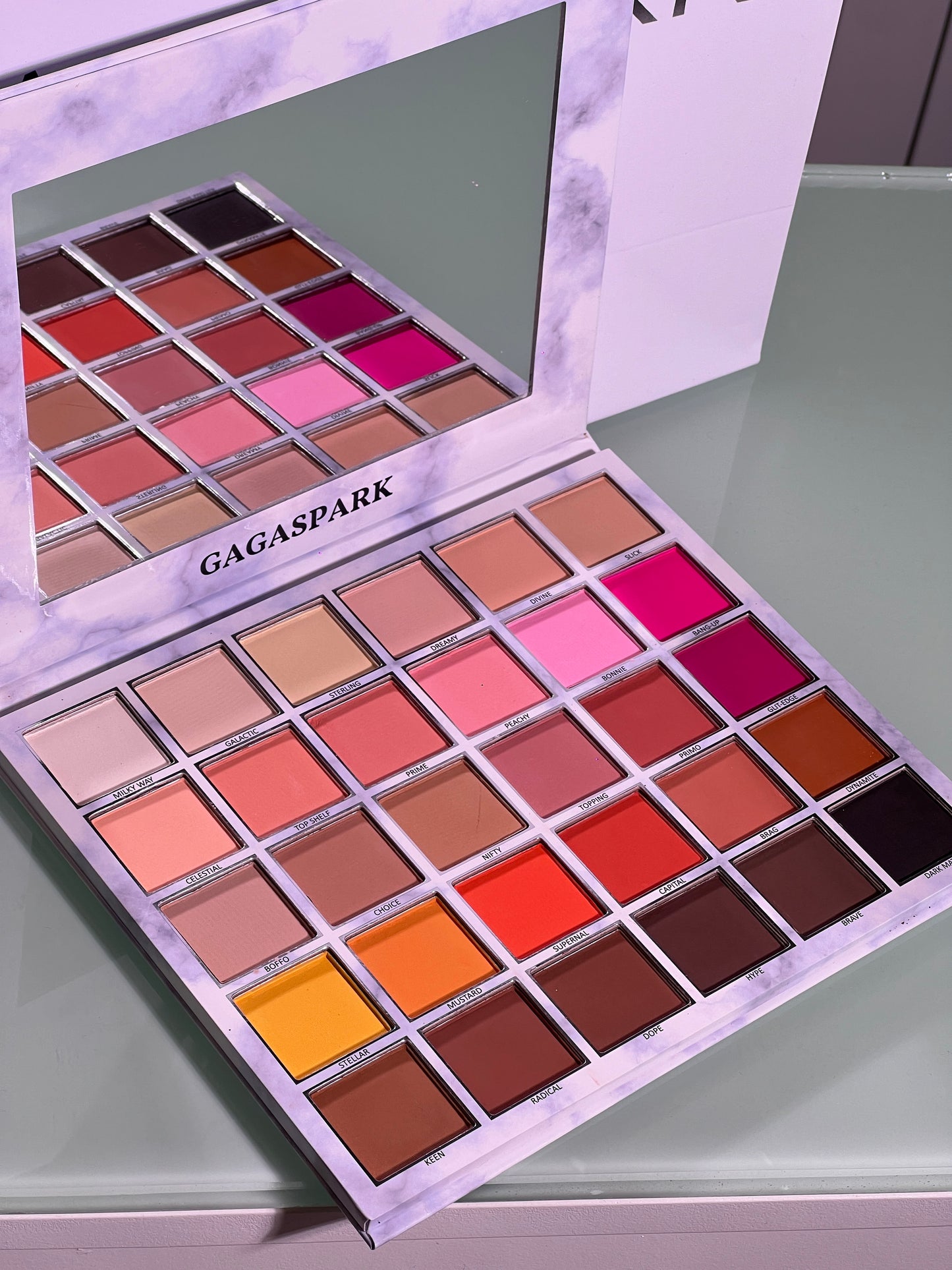GAGASPARK EYESHADOW PALETTE