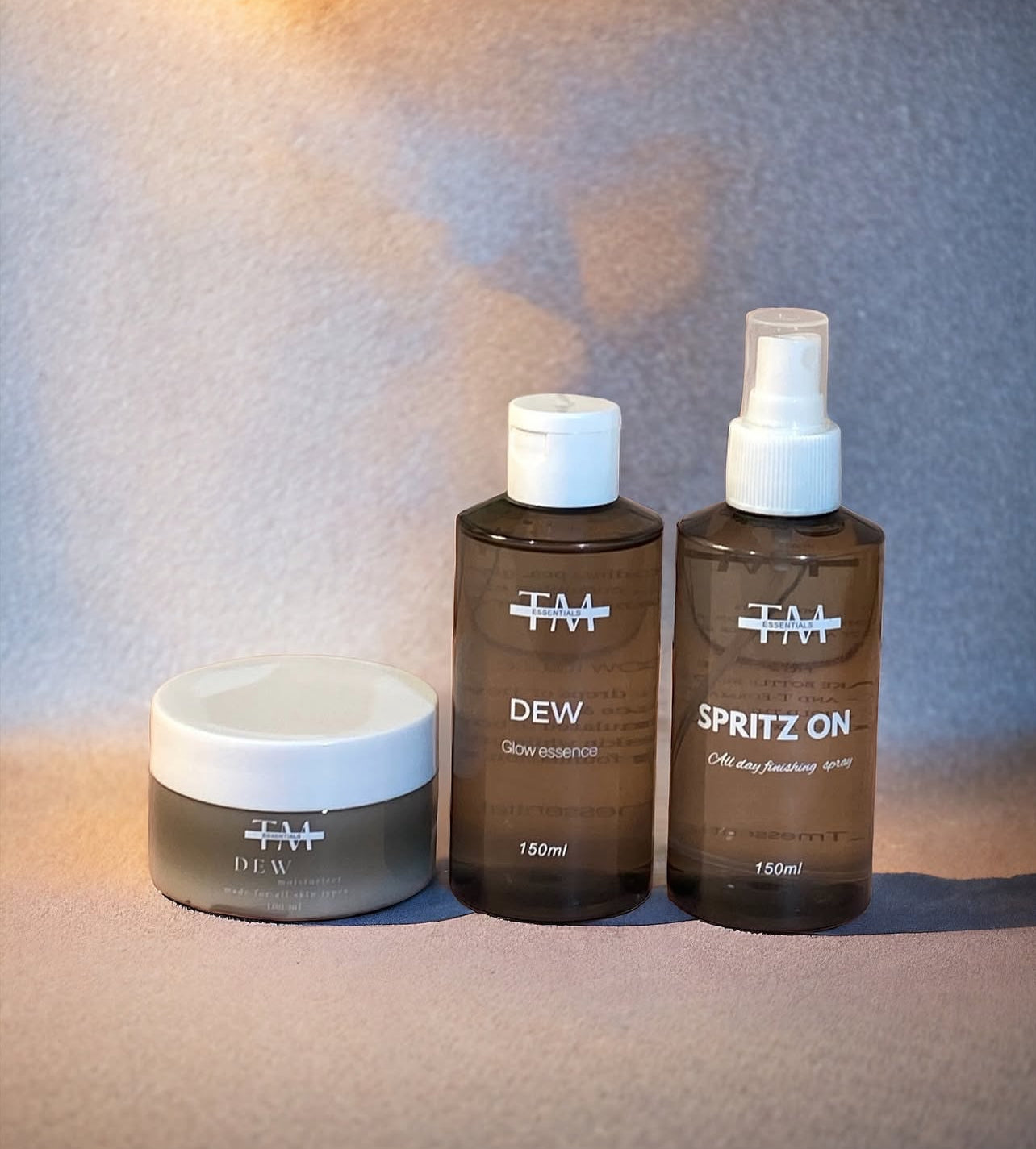 TM ESSENTIALS SPRITZ ON SPRAY