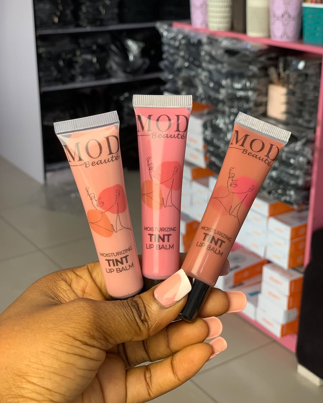 MOD BEAUTE LIP GLOSS