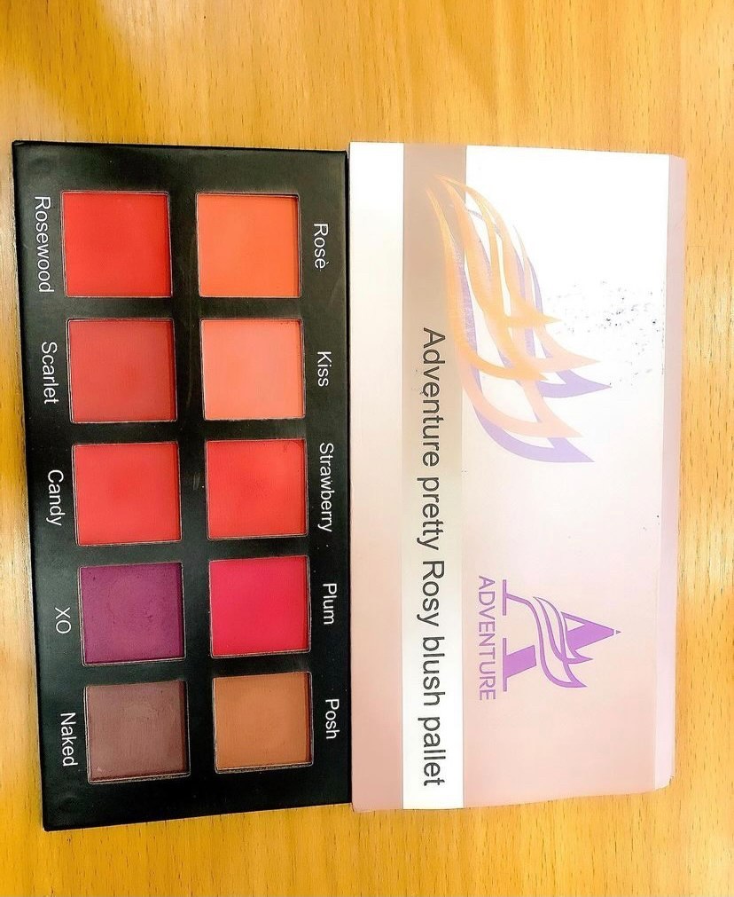 ADVENTURE BLUSH PALETTE