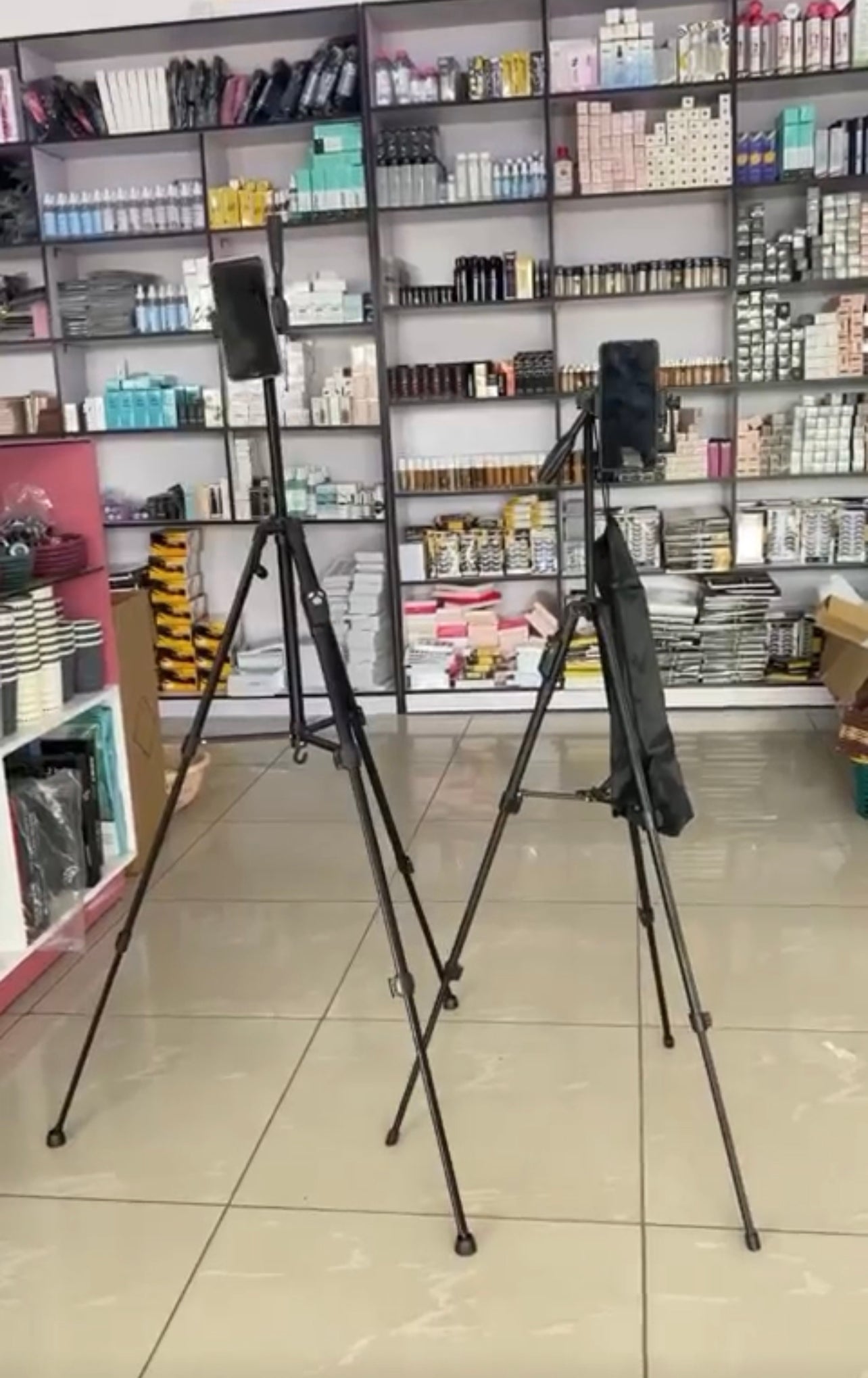 PHONE & CAMERA TRIPOD STAND
