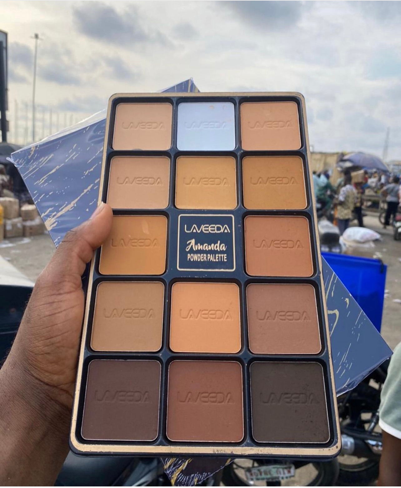 Laveeda Amanda Big Powder Palette