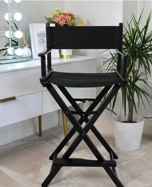 CROSS LEGGED MAKEUP CHAIR