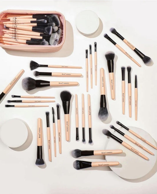 AVOUR BRUSH SET