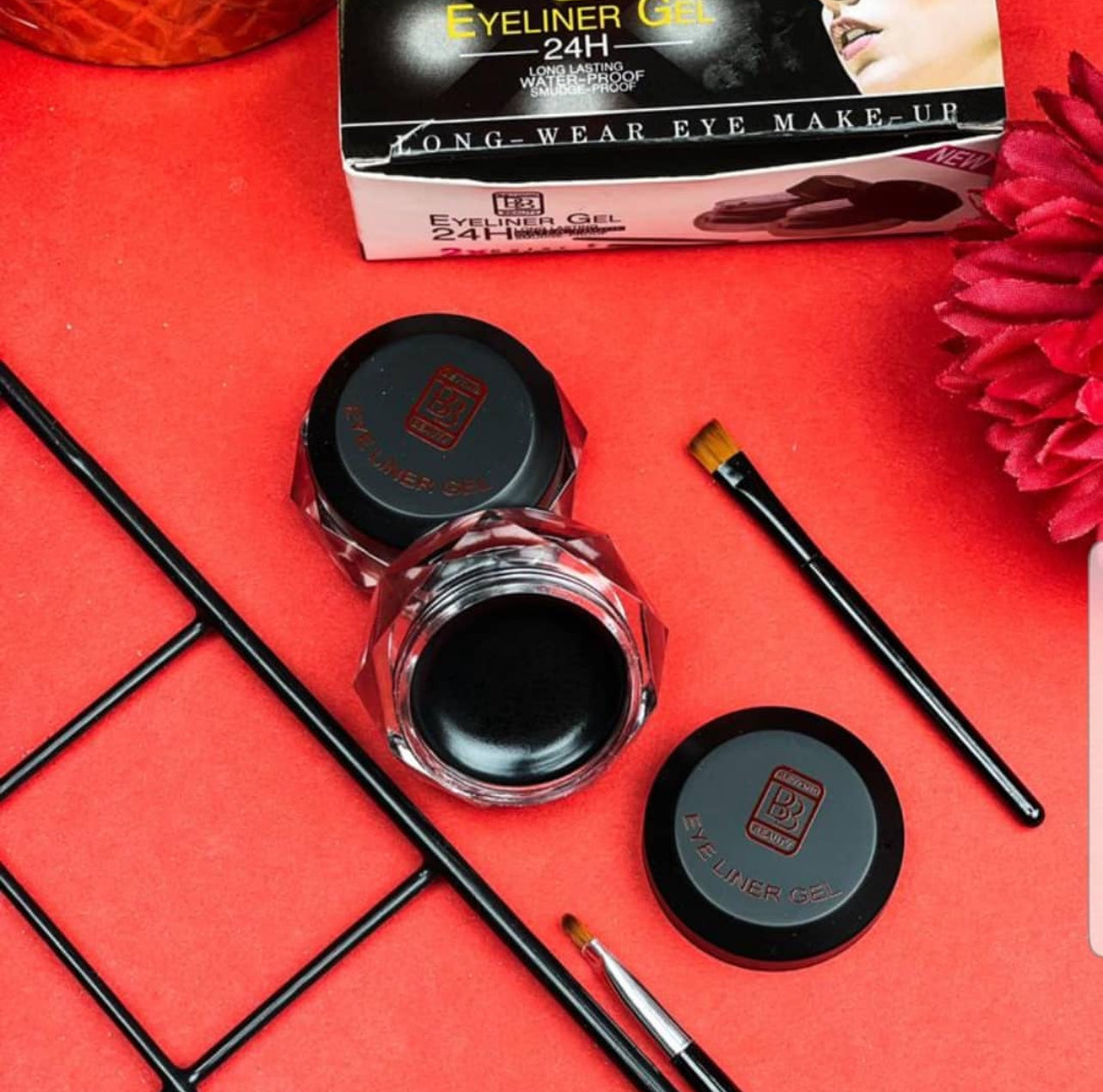 Beyond Beauty Gel liner