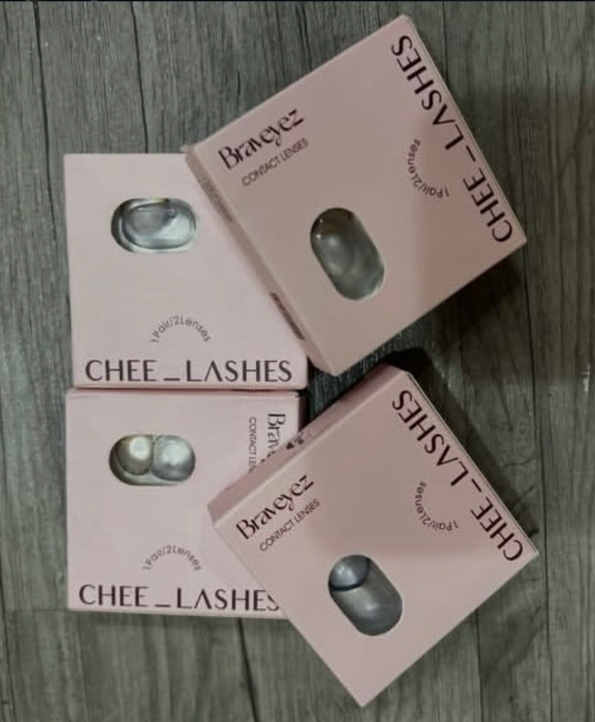 Chee Lashes Bravey Contact Lens
