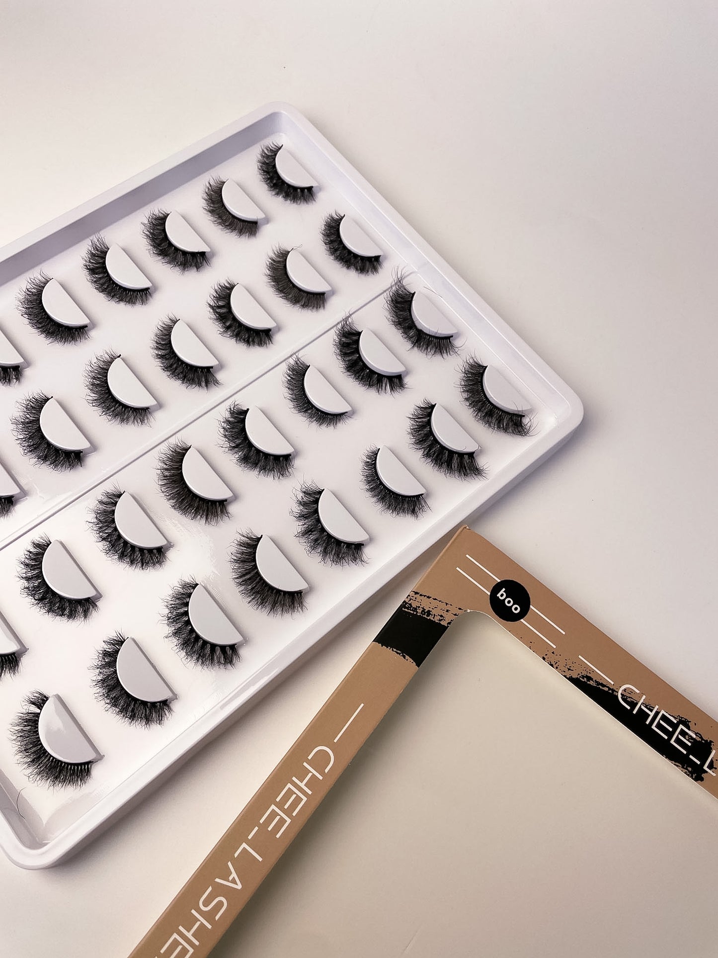 Chee 16in1 Lashes