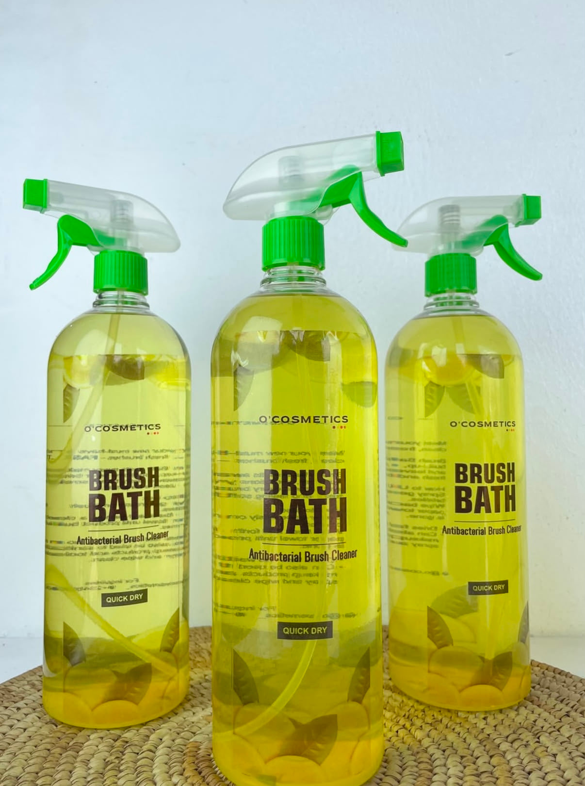 Ocosmetics Brush Bath Liquid Cleaner