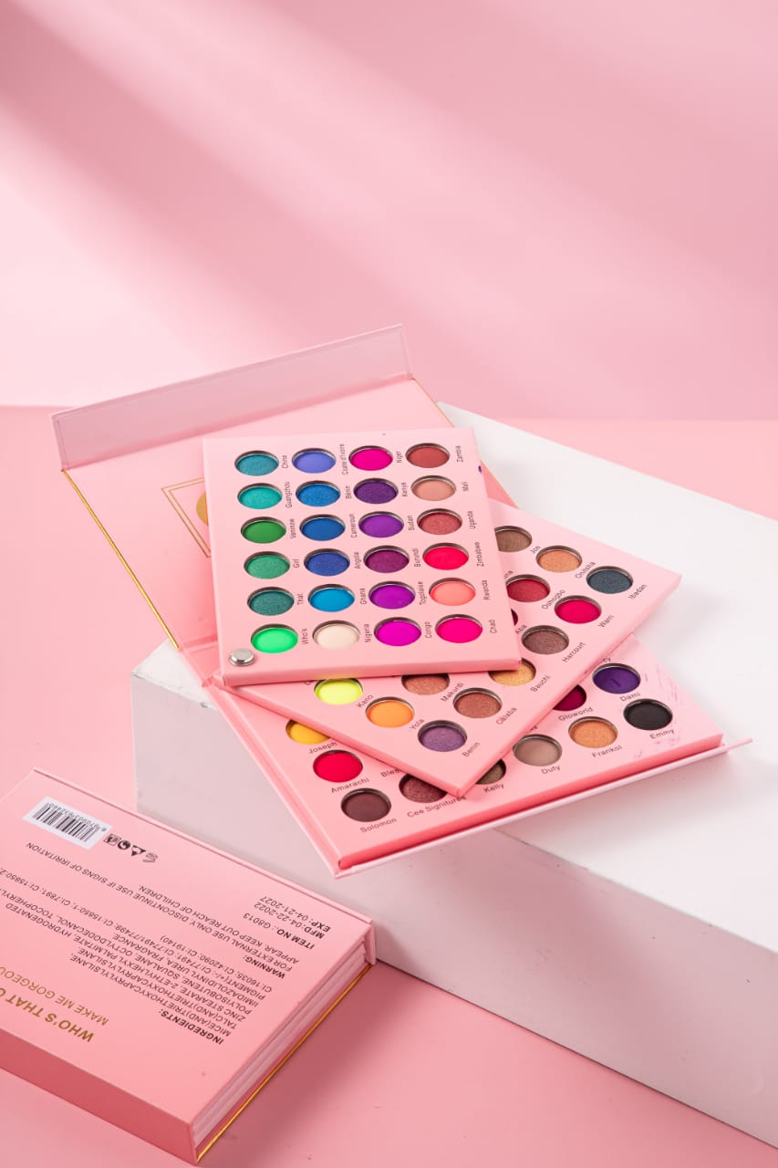 Who’s That Girl 72 Colors Eyeshadow Palette