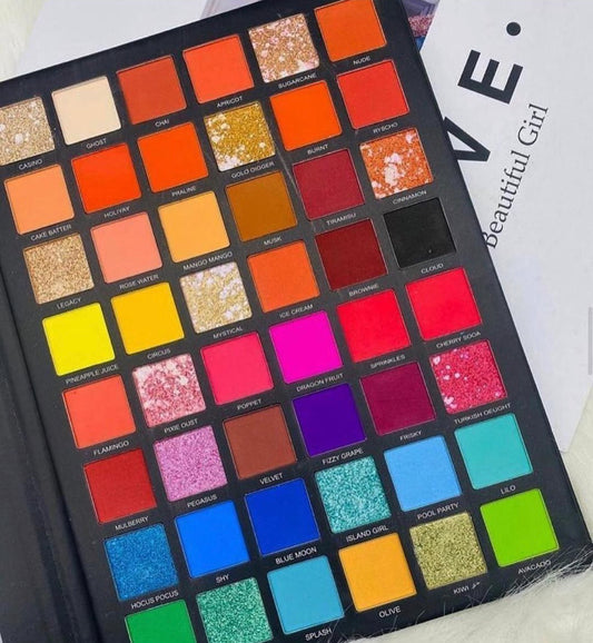 Vee Beauty Spicy Eyeshadow Palette